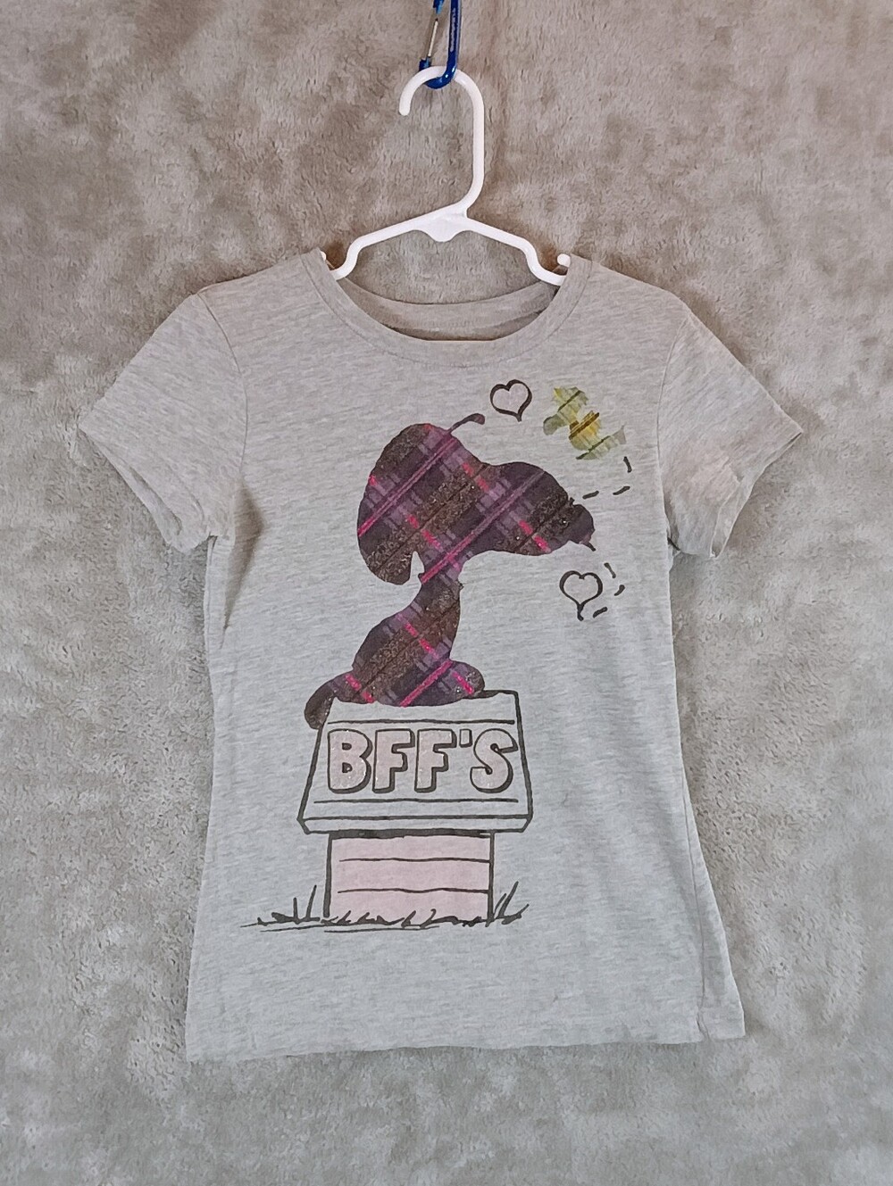 Girls Peanuts Gray T-Shirt with Snoopy Print Size Small